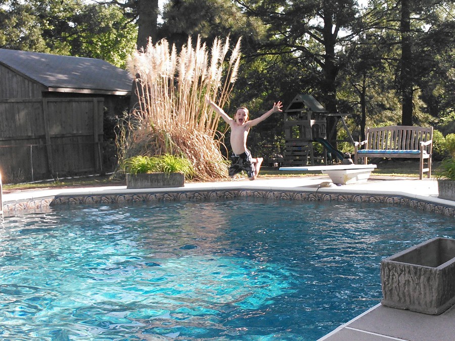Hampton Roads Family Owned Pool & Construction Services